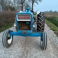 Trattore ford 4000