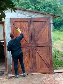 Porte scorrevoli artigianali su misura, in legno 