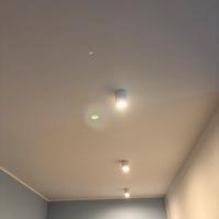 2 faretti tondi con fascio di luce orientabile