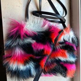 McQ Alexander McQueen Pochette – Eco-pelliccia