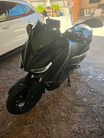 Yamaha xmax 300