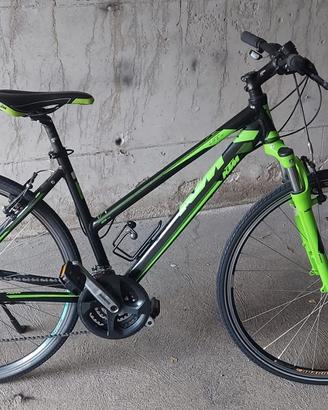bicicletta KTM con ruote da 28, ibrida 