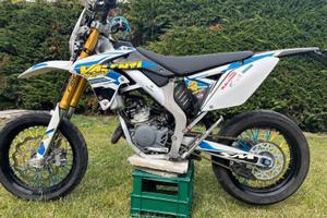 Suzuki Valenti SM 50 - 2019