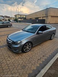 Mercedes-benz C 220 CDI BlueEFFICIENCY Avantgarde