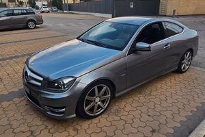 Mercedes-benz C 220 CDI BlueEFFICIENCY Avantgarde