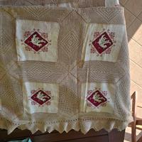 Coperta matrimoniale uncinetto e punto assisi