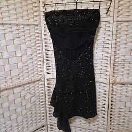 Abito elegante nero con paillettes