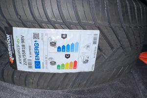 Gome 225/55R18