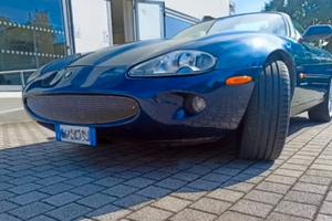 Jaguar XK8 cabriolet 1999 ben tenuta.
