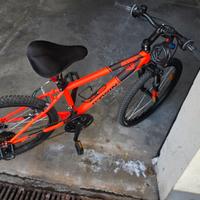 Mountain Bike Rockrider 500 BTwin - 24" Arancione