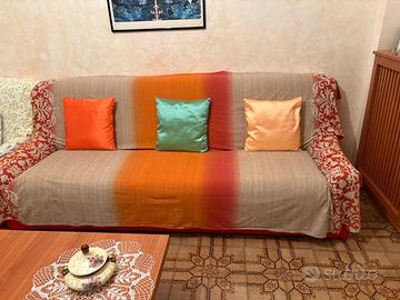 Arredamento divano, poltrone, soggiorno, letti