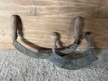 Coltelli antichi a mezzaluna da cucina