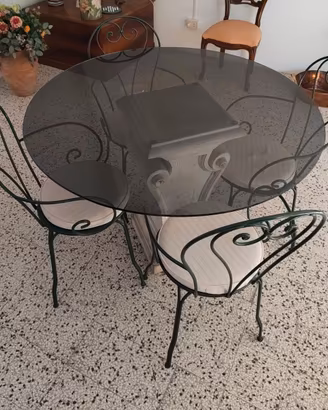 Set pranzo bistrot vintage in ferro battuto, vetro