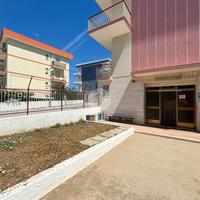 NEGOZIO A MANFREDONIA