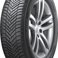 4 gomme seminuove complete di cerchi