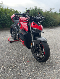 Ducati Streetfighter V4 2023