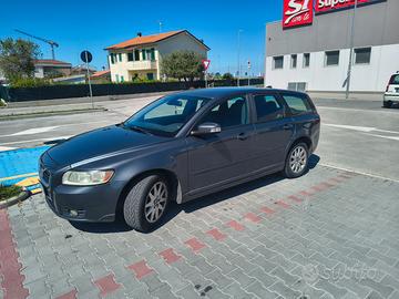 Volvo V50 my 2010
