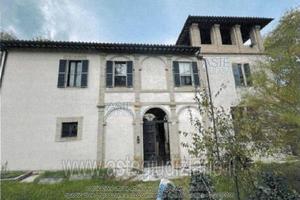 Villa o villino Spoleto [A4330633]