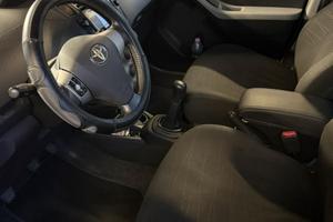 Toyota Yaris 2A serie 1.0 5P SOL