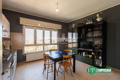 TRILOCALE RISTRUTTURATO CON CANTINA