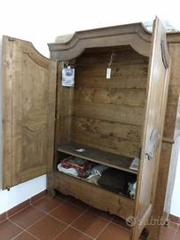 Armadio antico legno massello