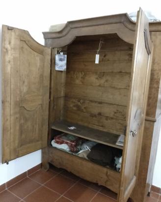 Armadio antico legno massello