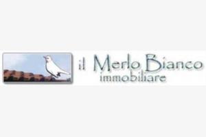 Casa indipendente di 200 m² con più di 5 locali a 