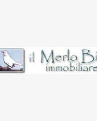 Casa indipendente di 200 m² con più di 5 locali a 
