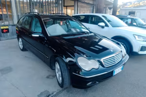 Mercedes-benz C 220 SW in a soli 3000 euro, neo pa