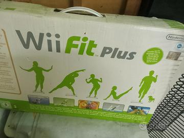Pedana WII Fit Plus + Gioco WII Fit + 3 giochi wii