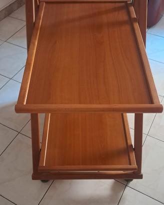 Moderno carrellino porta oggetti