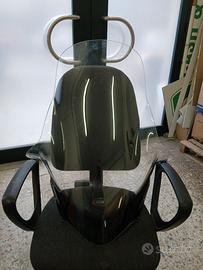 Parabrezza majesty 400