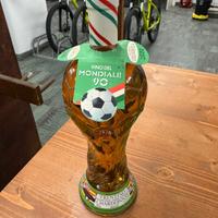 Bottiglie vino Italia 90