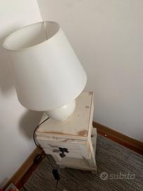 Comodino piu lampada