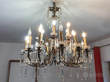 lampadario grande con pendenti