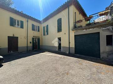 3 LOCALI A PERUGIA