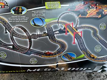 Pista elettrica macchinine