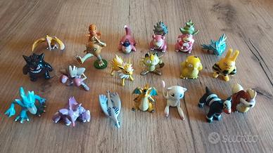 Pokemon statuine anni 90 