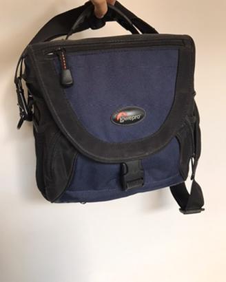 Borsa Lowepro per macchina fotografica