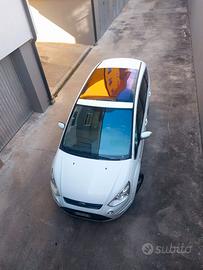 Ford S-Max tenuta bene da considerarsi come nuova