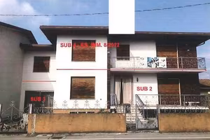 Immobile in asta di 309 m² con più di 5 locali e b