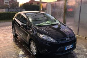 FORD Fiesta 6ª serie - 2009