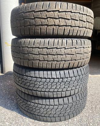 Gomme m s 215 70 R 15 C per Furgone Camper