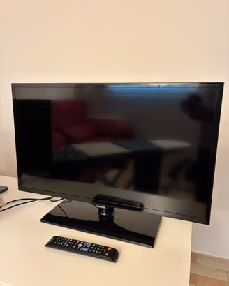 TV Samsung 32" Full HD LED con telecomando