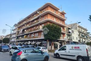 3 LOCALI A POMIGLIANO D'ARCO