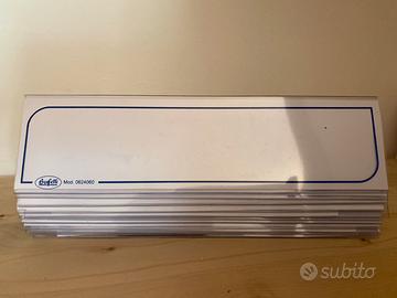 Cavalieri per tavolo relatori