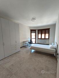 Camere a studentesse universitarie