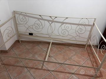Letto/divano in ferro battuto