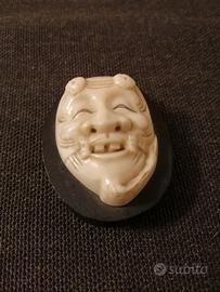 Antico netsuke giapponese. 