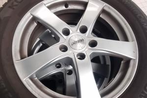4 gomme invernali cerchi 215 60 16  per Fiat 500X
